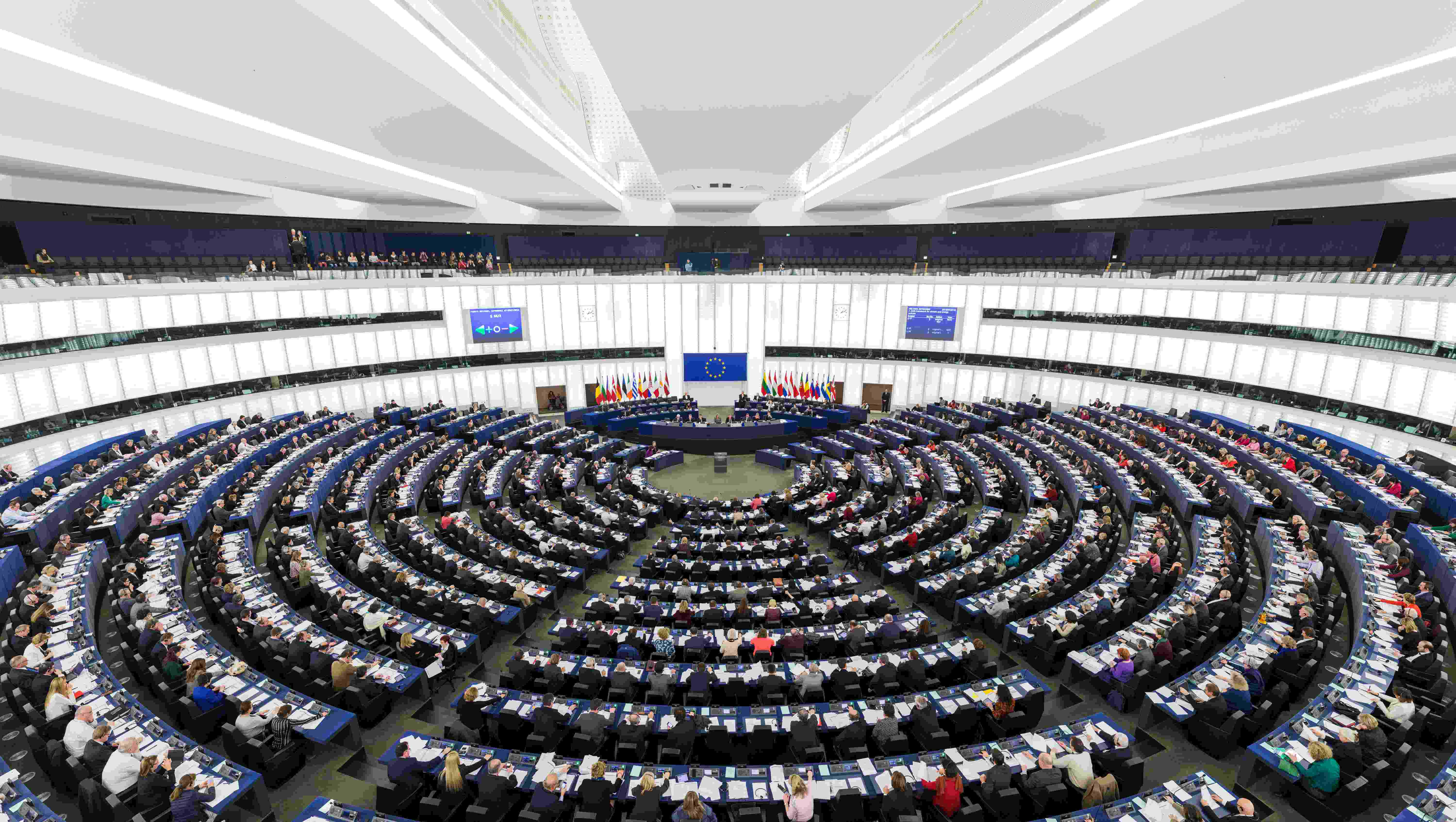 Images Wikimedia Commons/26 European Parliament, Strasbourg.jpg